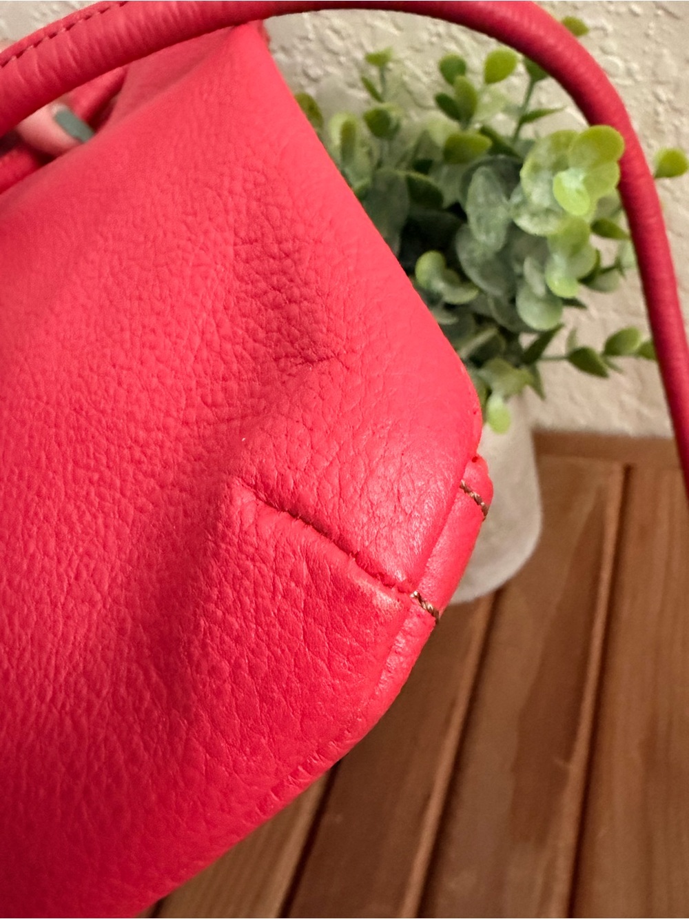 Tignanello Pebbled Leather Crossbody Bag, Coral Pink Multi-Pocket Organizer - Picture 7 of 8